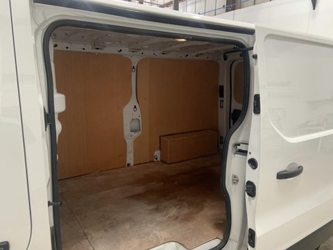 Nissan Primastar DCI TEKNA L2H1 10
