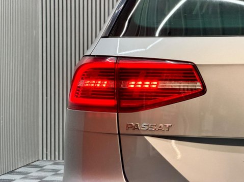 Volkswagen Passat 2.0 TDI GT Euro 6 (s/s) 5dr 21