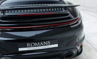 Porsche 911 Turbo S Cabriolet (992) 27