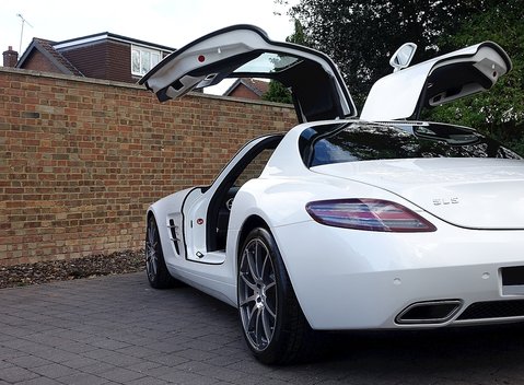 Mercedes-Benz SLS AMG 19