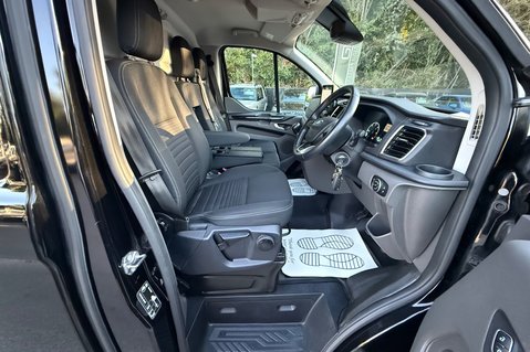 Ford Transit Custom 280 LIMITED ECOBLUE - NO VAT - 1 OWNER—FULL SERVICE HISTORY -APPLE CARPLAY  14