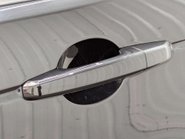 Land Rover Discovery Sport 2.0 Discovery Sport R-Dynamic SE D Auto 4WD 5dr 33