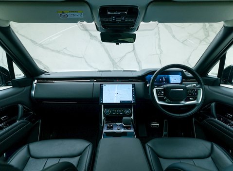 Land Rover Range Rover D350 Autobiography LWB 7 Seater 15