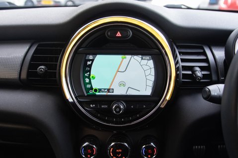 Mini Hatch COOPER SPORT 23