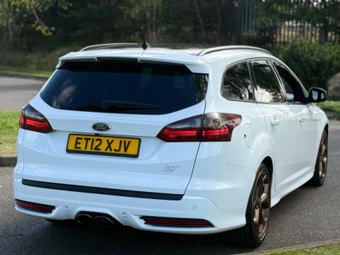 Ford Focus 2.0T EcoBoost ST-3 Euro 5 (s/s) 5dr 3