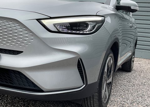 MG ZS EV 72.6 kWh SE 5