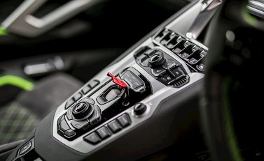 Lamborghini Aventador S 16