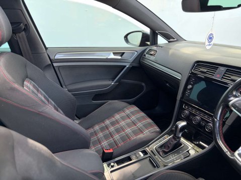 Volkswagen Golf 2.0 Golf GTi Performance TSi Semi-Auto 5dr 17