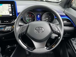 Toyota C-HR 1.8 C-HR-Dynamic HEV CVT 5dr 20