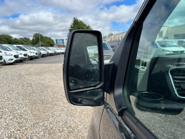 Ford Transit Custom SWB L1H1 Low Roof Limited 300 Air Con Alloys Sensors EURO 6 NO VAT 19