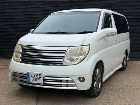 Nissan Elgrand AUTECH 38