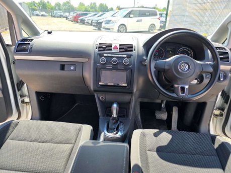 Volkswagen Touran 1.4 TSI BlueMotion Tech SEL MPV 5dr Petrol DSG Euro 6 (s/s) (150 ps) 45
