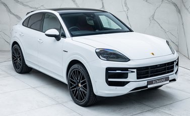 Porsche Cayenne V6 E-HYBRID Coupe 8