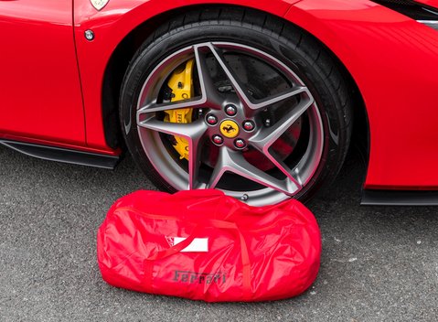 Ferrari F8 Tributo Spider 33