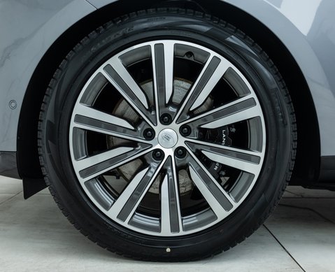 Land Rover Range Rover P550e Autobiography