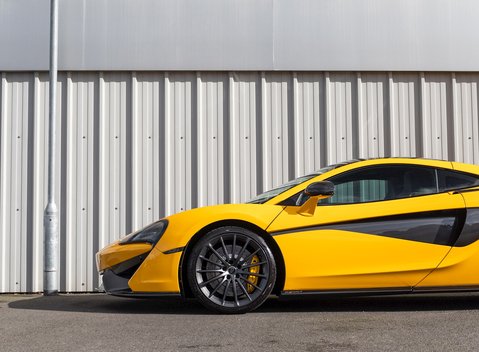 McLaren 570 30