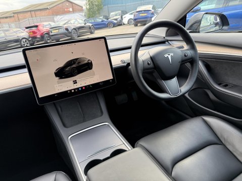 Tesla Model 3 Long Range Saloon 4dr Electric Auto RWD (282 ps) 29