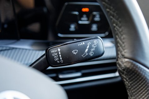 Volkswagen Golf R-LINE TSI 13