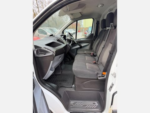Ford Transit Custom 2.0 TDCi 250 Panel Van 5dr Diesel Manual L1 H1 (163 g/km, 104 bhp) 37