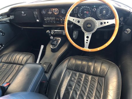 Jaguar E-Type Series 2 4.2 Straight Six 2+2 Manual 9