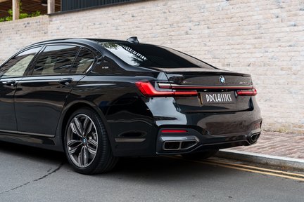 BMW 7 Series M760LI XDRIVE 15