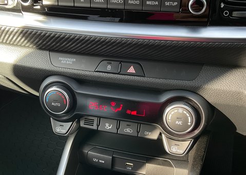 Kia Stonic 1.0 T-GDi GT-LINE S ISG MHEV 17