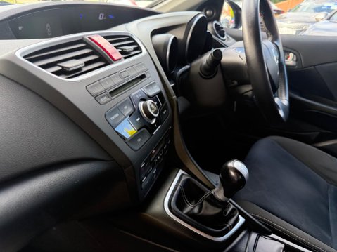 Honda Civic 1.8 i-VTEC SE Plus Tourer Euro 5 (s/s) 5dr 32