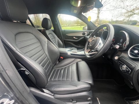 Mercedes-Benz GLC GLC 220 D 4MATIC AMG LINE 33