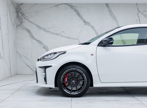Toyota Yaris GR-Y CIRCUIT 33