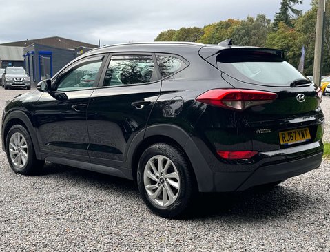 Hyundai TUCSON 1.7 Tucson SE Nav Blue Drive 2WD CRDi 5dr 9