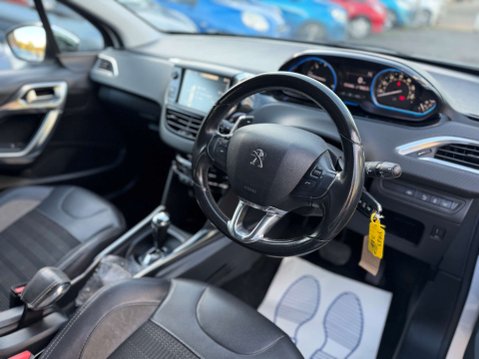 Peugeot 2008 1.6 e-HDi Allure SUV 5dr Diesel EGC Euro 5 (s/s) (92 ps) 7