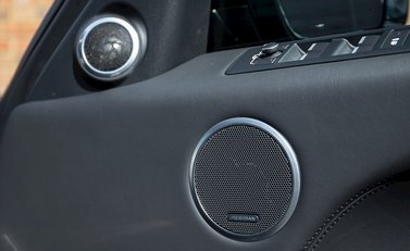 Land Rover Range Rover Sport 5.0 SVR 23