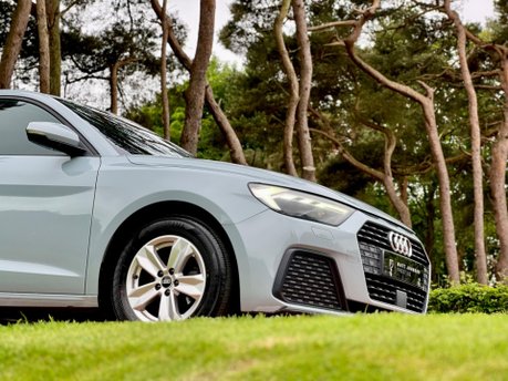 Audi A1 SPORTBACK TFSI TECHNIK 16