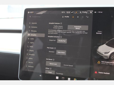 Tesla Model Y LONG RANGE AWD 26