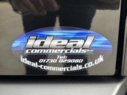 Land Rover Defender 90 D300 Hard Top X-Dynamic HSE 12