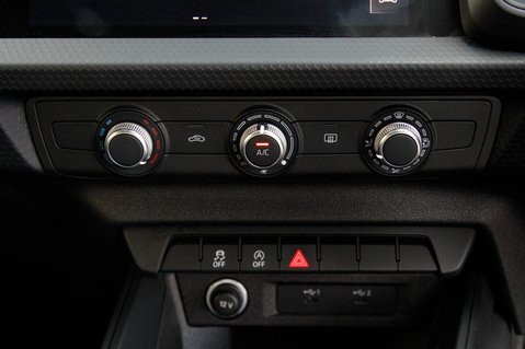 Audi A1 SPORTBACK TFSI TECHNIK 34