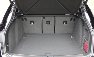 Porsche Macan Turbo Performance Package 26