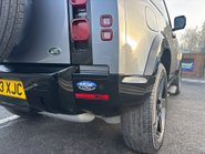 Land Rover Defender 90 D250 Hard Top SE MHEV 24