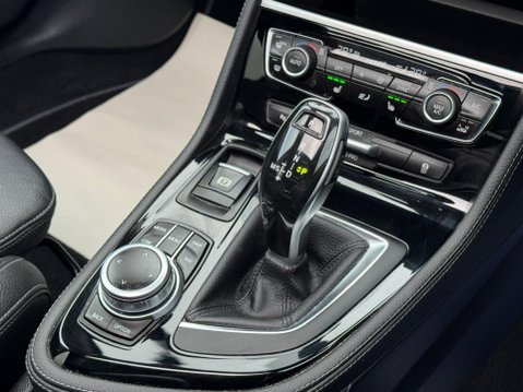 BMW 2 Series 2.0 220d Luxury Auto Euro 6 (s/s) 5dr 31