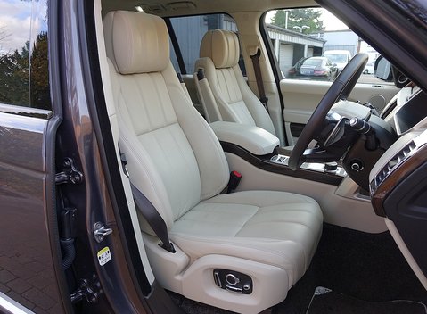 Land Rover Range Rover 4.4 SDV8 Autobiography 14