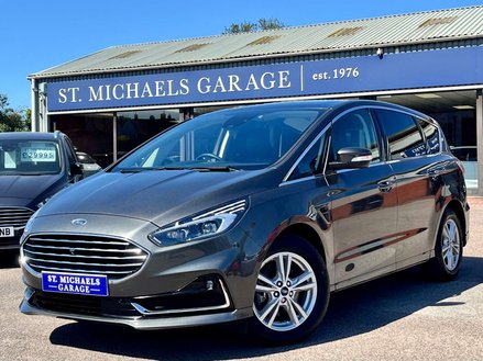 Ford S-Max 2.5 S-Max Titanium HEV CVT 5dr