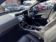 Jaguar XE SPORT 10