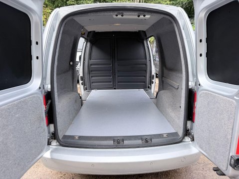 Volkswagen Caddy Maxi 1.6 TDi C20 Maxi Trendline Panel Van 5dr Diesel Manual FWD (152 g/km, 101 b 16
