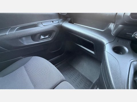 Peugeot Partner BLUEHDI PROFESSIONAL PREMIUM L2 29