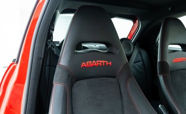 Abarth 695 Tributo Ferrari 13