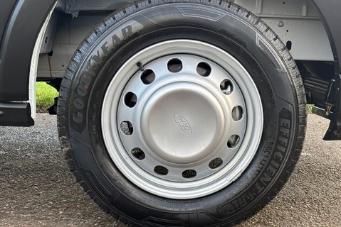 Ford Transit 350 Drw L3 Leader 130 ps Crew Cab Tipper - Air Con / Tow Axle 37