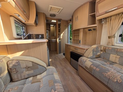 Abbey GTS 215 10