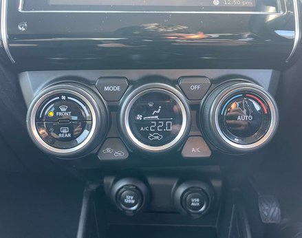 Suzuki Swift 1.2 Swift SZ5 DualJet MHEV 5dr 39