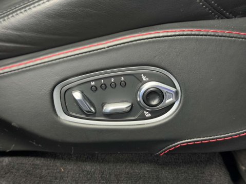 Aston Martin DBX 4.0 V8 SUV 5dr Petrol Auto 4WD Euro 6 (s/s) (550 ps) 40