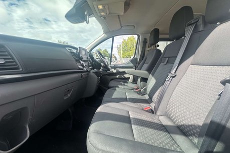 Ford Tourneo Custom 2.0 320 EcoBlue Zetec Minibus Double Cab 5dr Diesel Manual L2 Euro 6 (s/s)  21